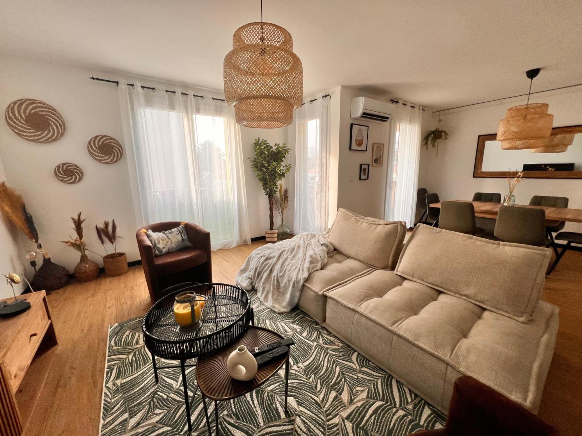 Appartement, 3 Chambres, Vue Panoramique, Parking, Acces Ville Brignoles Luaran gambar